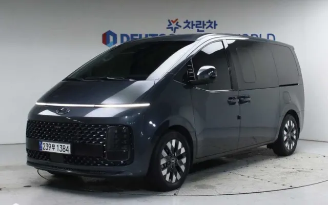 스타리아 중고차 스타리아 4WD 디젤 라운지 인스퍼레이션 매물 사진 3 - 2023/07 77,715km